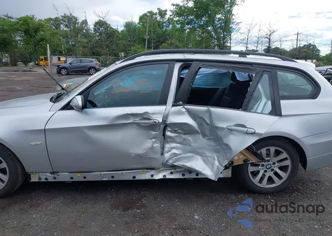 2006 BMW 325Xit from USA, damaged, VIN WBAVT13596KW22889